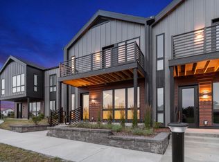 9378 S Alder Pl #103, Oak Creek, WI