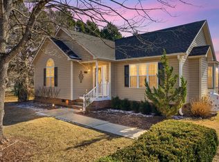 101 White Water Ct, Benson, NC 27504