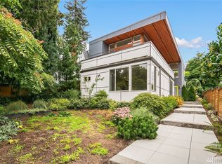 224 NW 107th St, Seattle, WA 98177