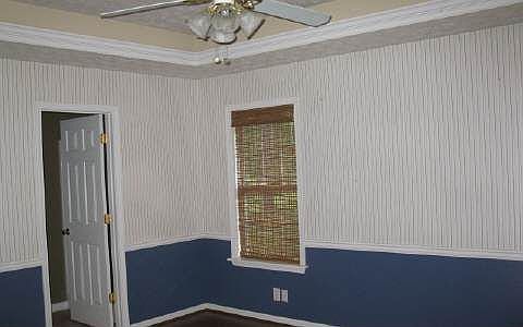 5th image of 102 Kathryn Ct
