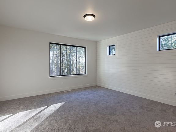 Primary Suite! >