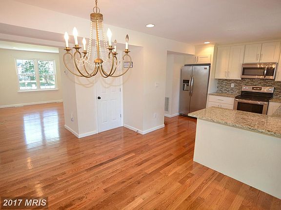 4th image of 1003 5th St