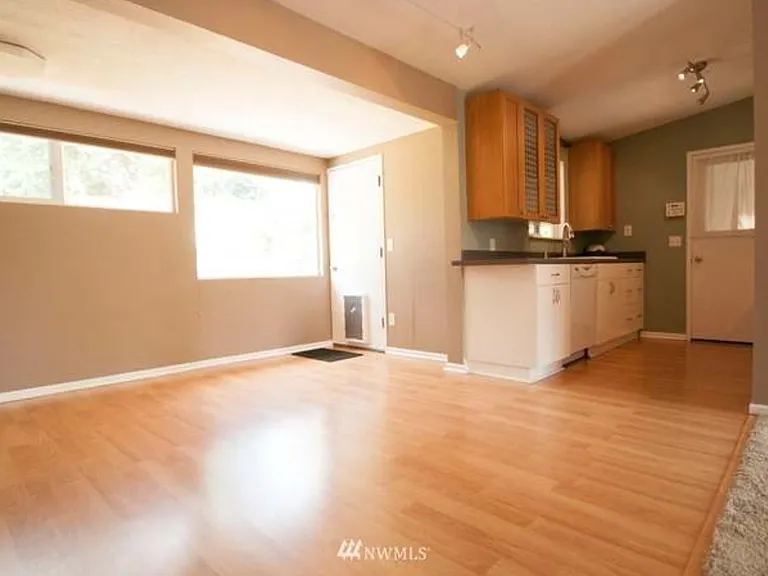 88th Pl W — Photo 4