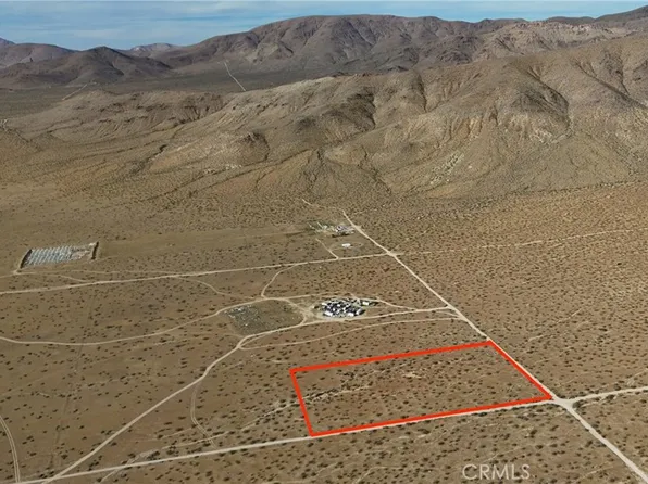 712 Oldenburg Rd, Apple Valley, CA 92307