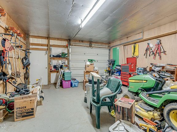 63rd image of 490 Cockatiel Rd