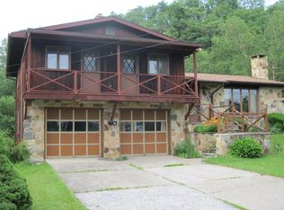 46 Garden Dr, Plains, PA 18705