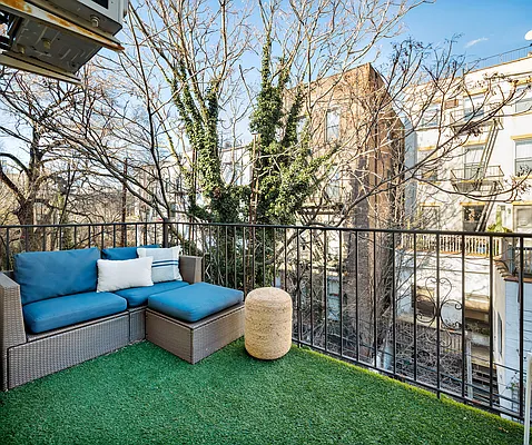 Sold by Compass | media 11
