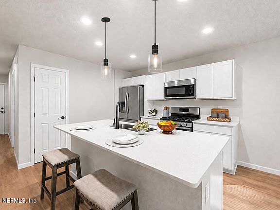 3rd image of 5619 DEERLODGE Street
