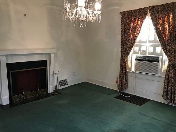 5th image of 2208 Lakeview Ave