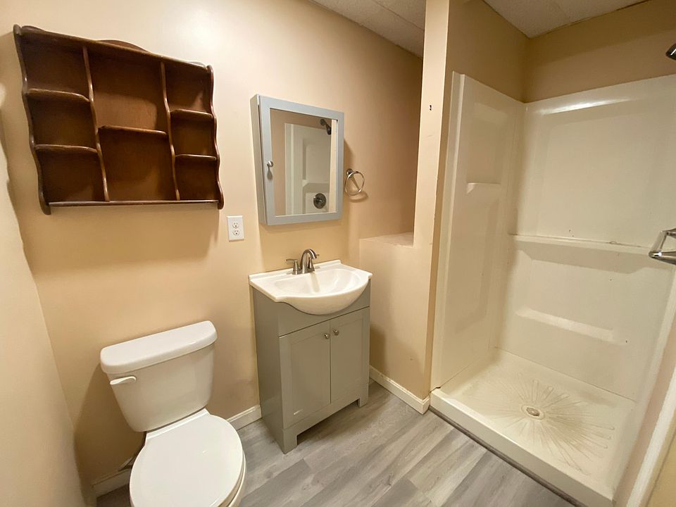 2nd image of 514 Rimmon St #1F