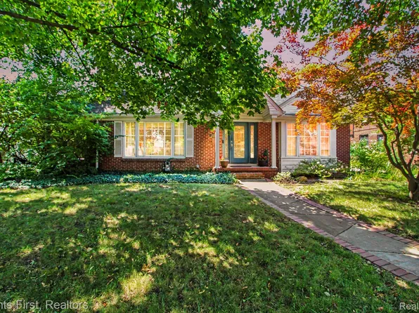 620 Beechmont St, Dearborn, MI 48124