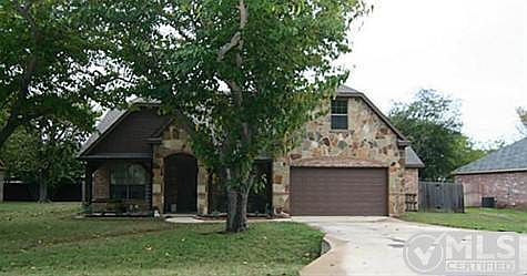 1st image of 504 Cove Dr