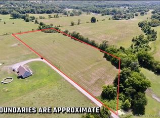 107 Hollman Ln, Locust Grove, OK 74352