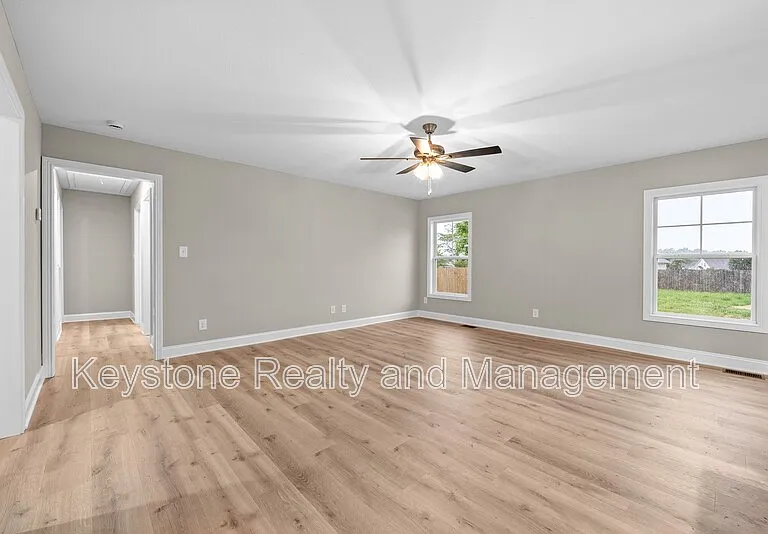 3800 Roscommon Way — Photo 5