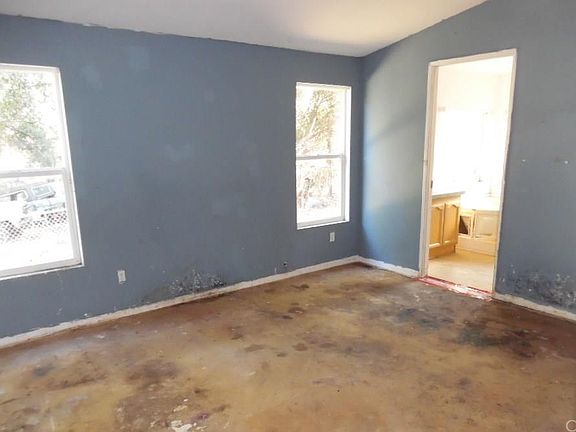 5th image of 3120 Country Club Dr
