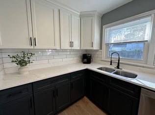 8243 Briarwood Cir, Norfolk, VA 23518