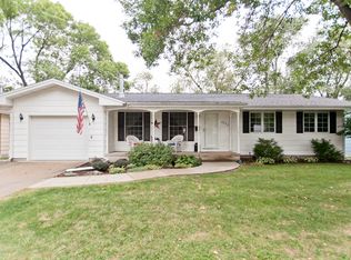 2230 Northview Dr, Marion, IA 52302