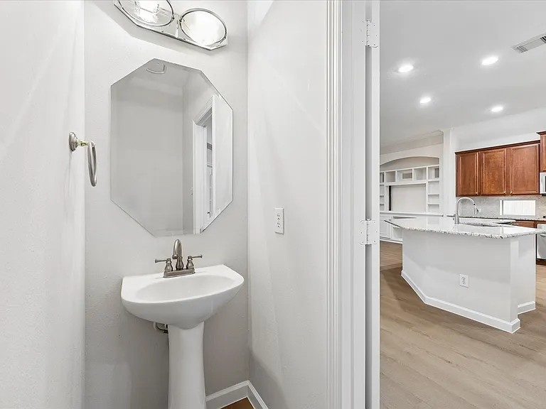 3723 Tidalwood Dr — Photo 13