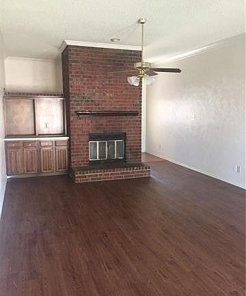 5th image of 971 Holly Ln