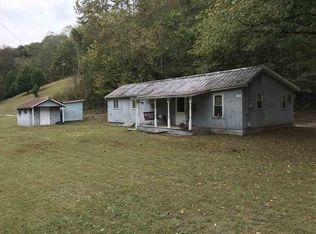 569 Newcomb Creek Rd, Wayne, WV 25570