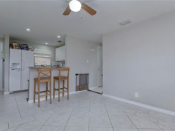 4th image of 1712 W Powhatan Ave