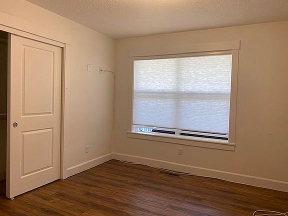 3rd image of 1026 Emmett Loop