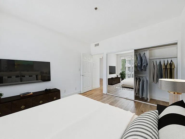 310 S. Swall Drive Apartments — Photo 7
