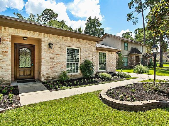3rd image of 28806 Cherrywood Ln