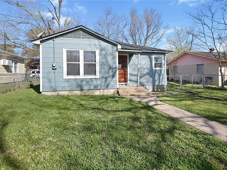 1504 Baker Ave — Photo 16