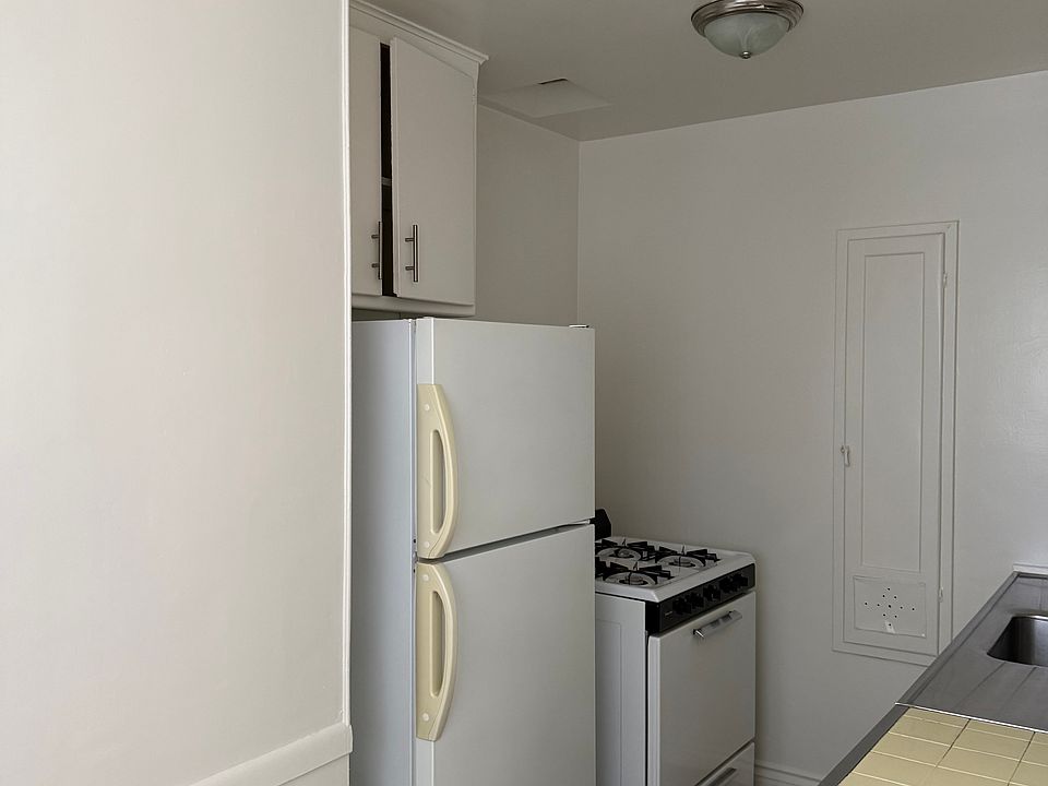 1st image of 12110 Hoffman St #4