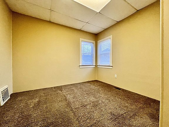 5th image of 1367 Houseman Ave NE