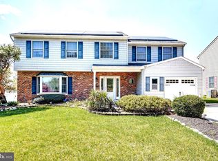 74 Twin Ponds Dr, Sewell, NJ