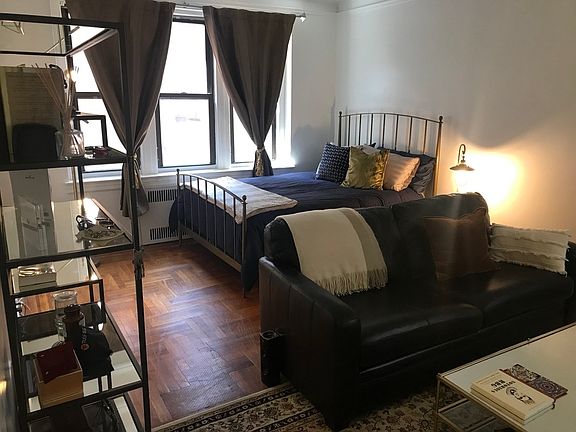 5th image of 4109 41st St APT 4C