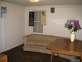 3rd image of 320 Riverleigh Ave