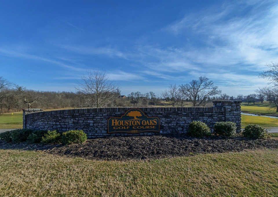 1st image of 202 Wedgewood Cir