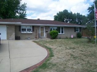 534 Pine Ave, Aurora, IL 60505