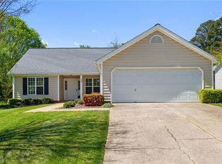 3505 Amos Dr, Greensboro, NC 27405
