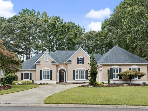 505 Knoll Point, Woodstock, GA 30189
