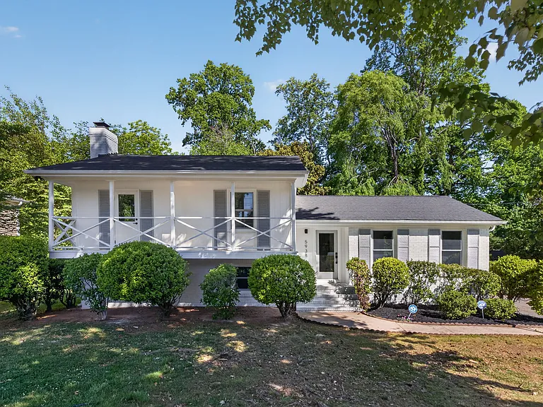 5938 Sharon Rd — Photo 1