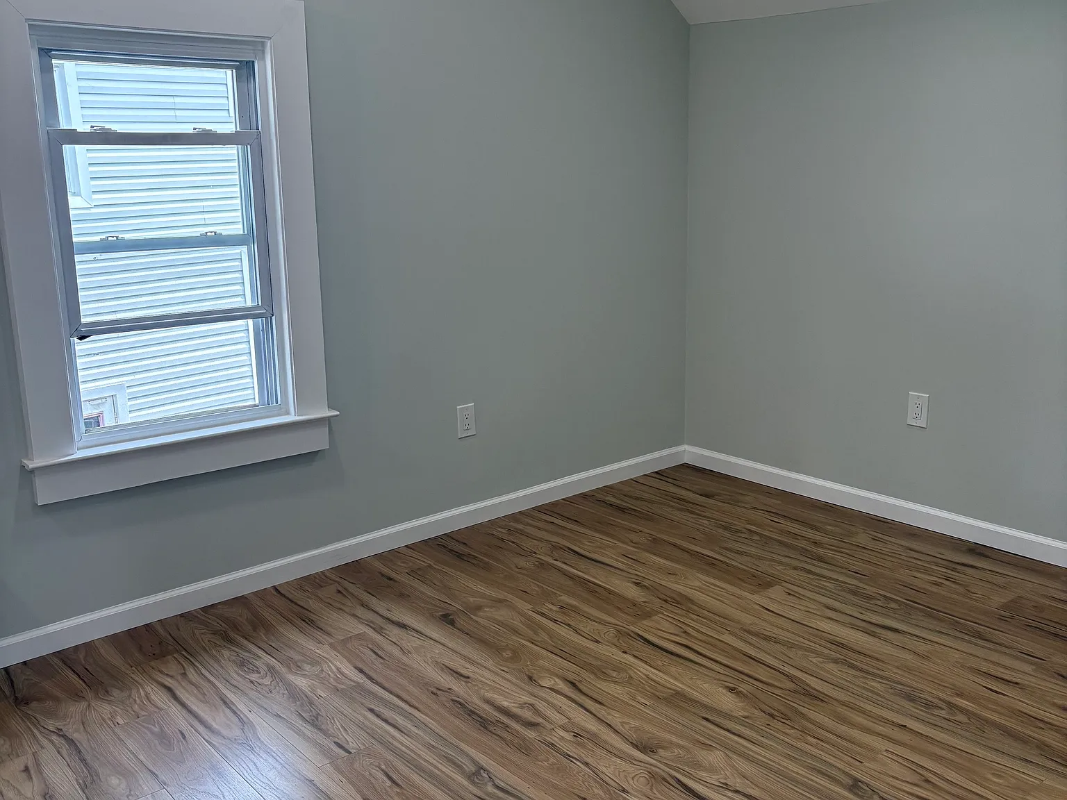 2 bed, $3,200 — Photo 3