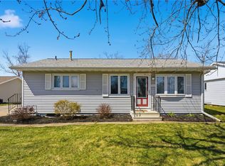 642 Old Marion Rd NE, Cedar Rapids, IA 52402