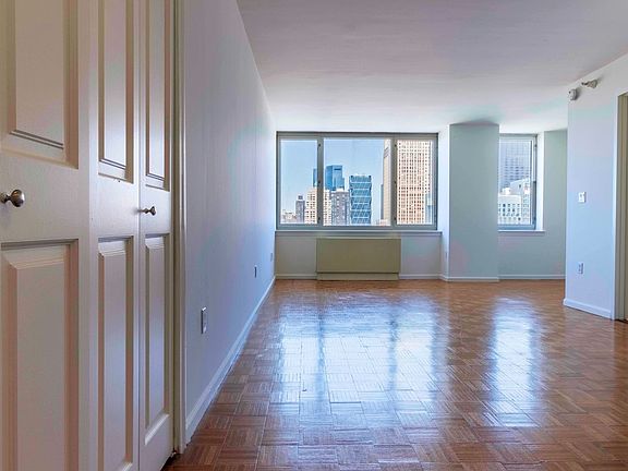 3rd image of 350 W 43rd St APT 29G