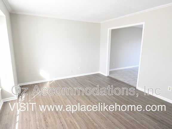 4th image of 16604 W 142nd Cir