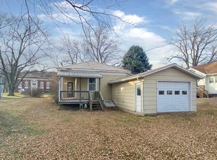 1304 Main St, Hamburg, IA 51640