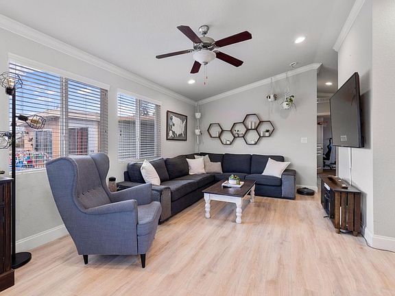 5th image of 440 Moffett Blvd #141
