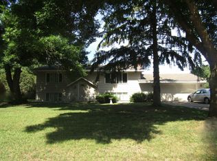 11341 Quebec Ave N, Champlin, MN 55316