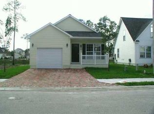 422 Leawood Cir, Naples, FL 34104