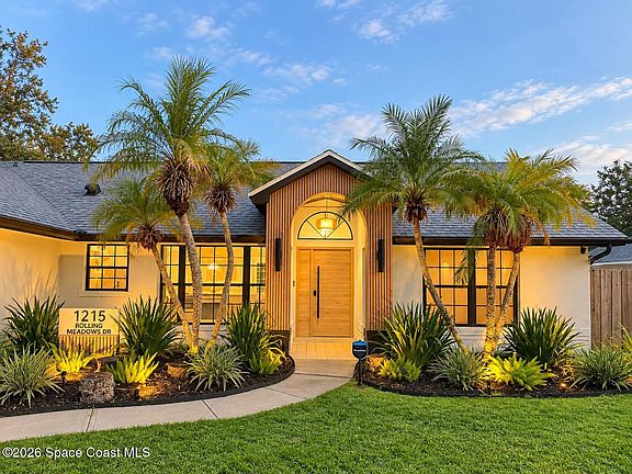 5th image of 1215 Rolling Meadows Dr