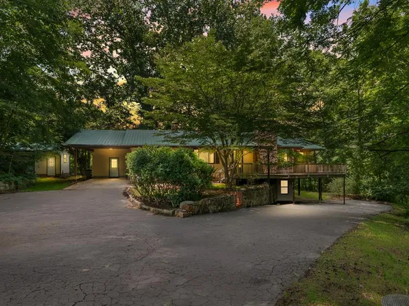 86 Rose Hill Dr, Franklin, NC 28734