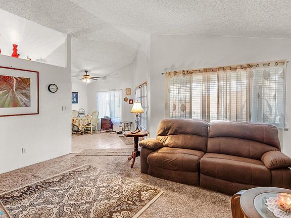 4th image of 1404 Santiago Ct